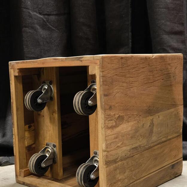 Šoninis medinis staliukas SAN FRANCISCO  1