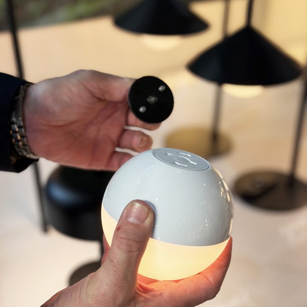 Lauko stalo šviestuvas NOVA, su nuotolinio valdymo pultu 5