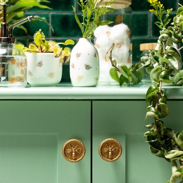 Sendinta rankenėlė Gold Bee Round Drawer Knob